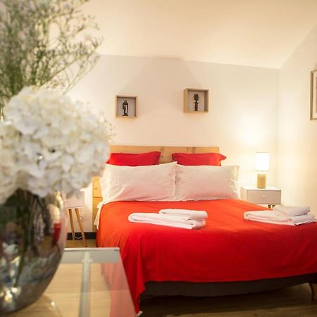 Maison Maupas Chambre Rouge Bellesserre Exterior foto